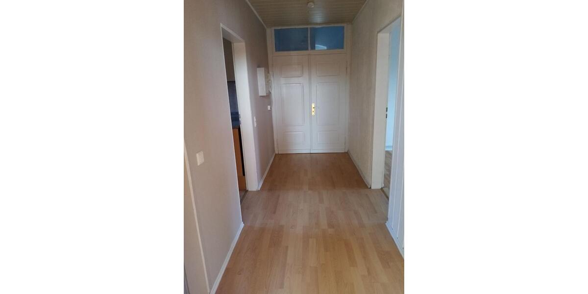 Etagenwohnung Steinheim - 4 Zimmer, 100 m&sup2;, 650&euro; | Angebot:26298755