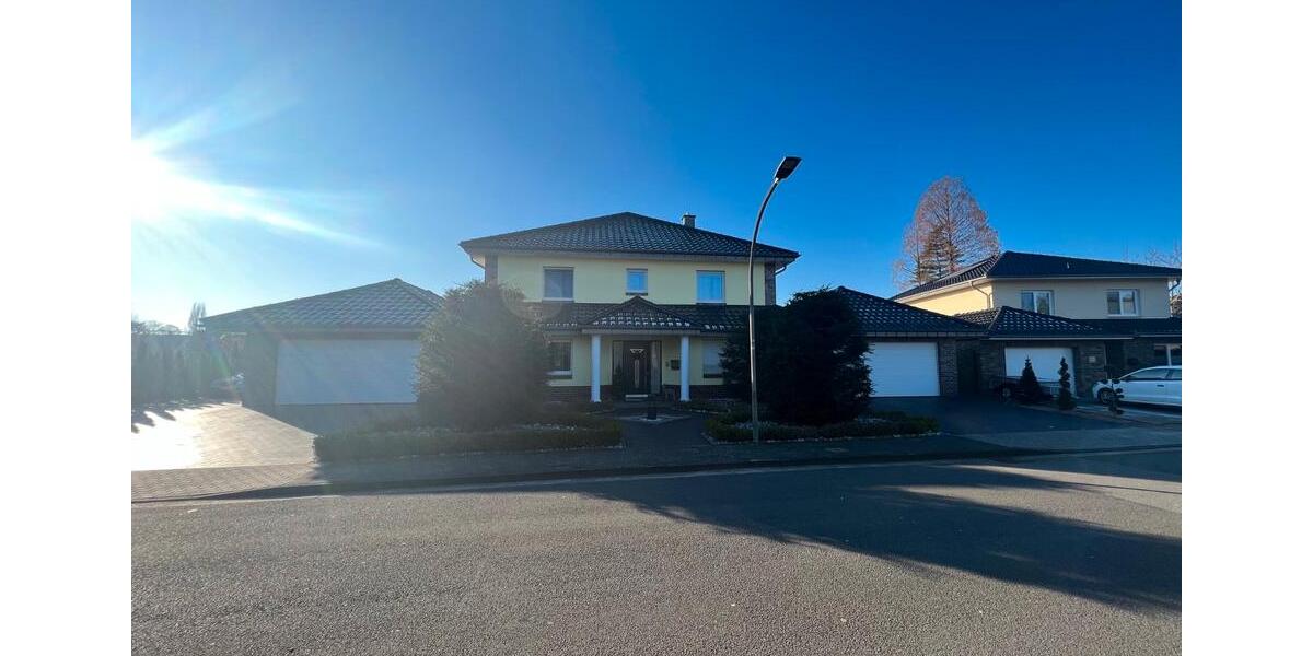 Einfamilienhaus Lengerich - 7 Zimmer, 270 m&sup2;, 799.000&euro; | Angebot:27007654