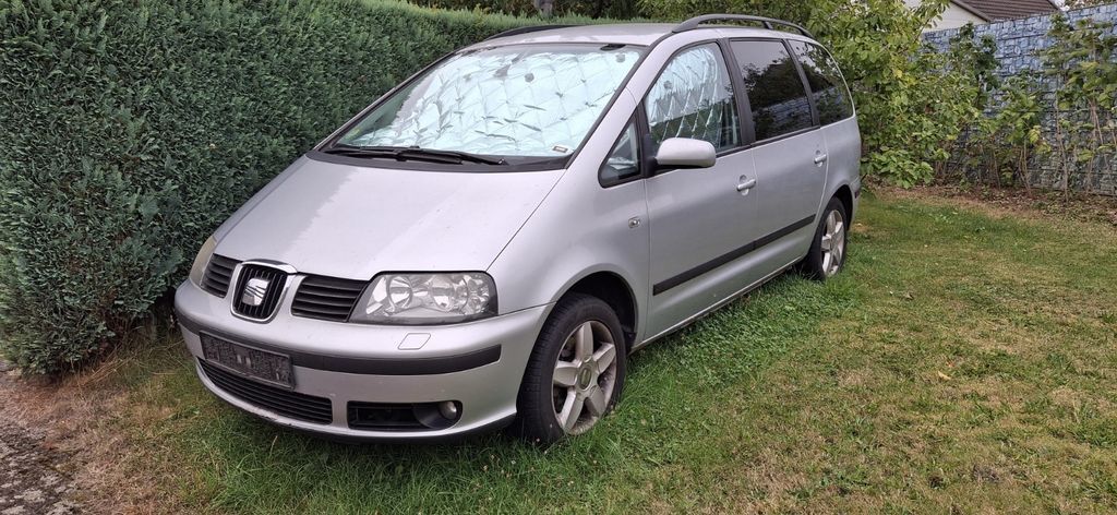 Seat Alhambra 261.000 km 2.500 € Waldbröl 51545