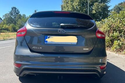 Ford Focus 119.237 km 13.999 &euro; Frankfurt 60320