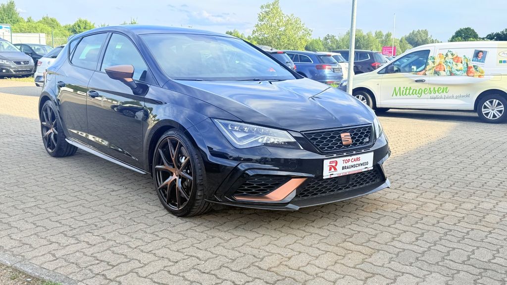 Seat Leon 64.000 km 26.900 &euro; Braunschweig 38110