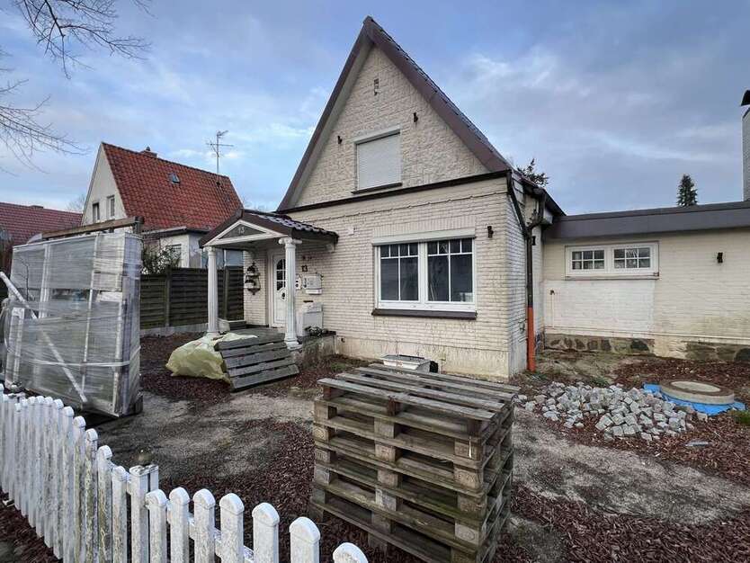 Haus zum Kaufen in Bad Schwartau 383.000 € 115 m²