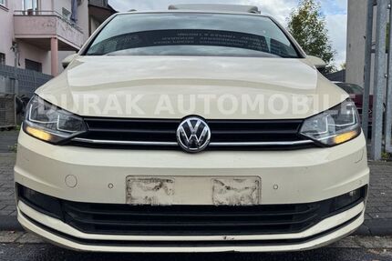 VW Touran 247.820 km 5.600 &euro; Siegburg 53721