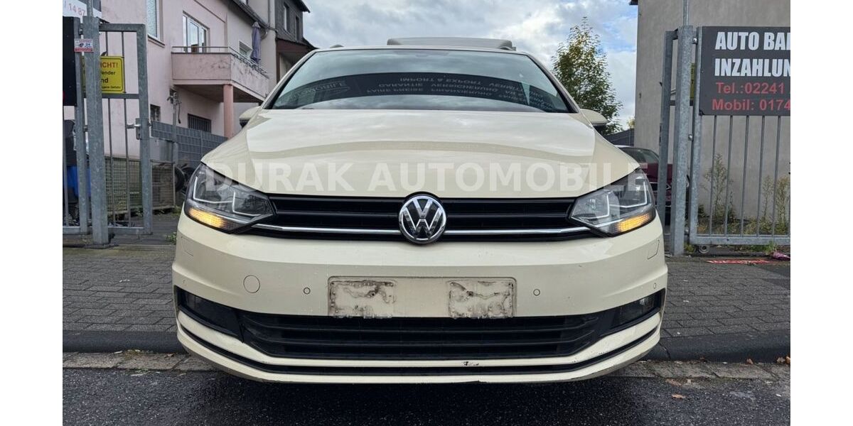 VW Touran 247.820 km 5.600 &euro; Siegburg 53721