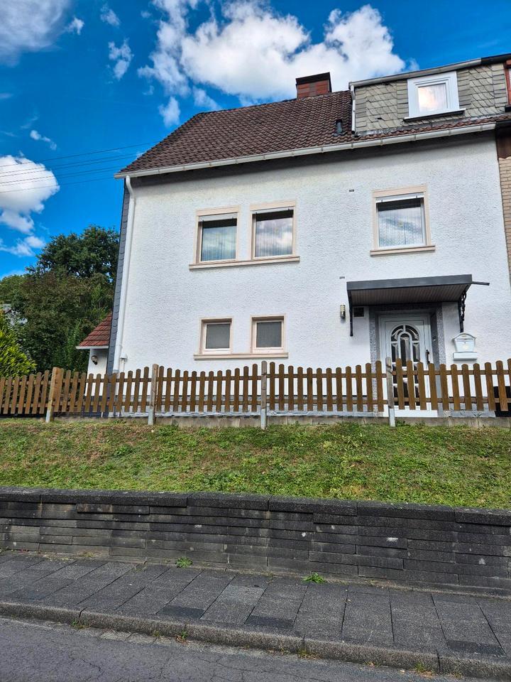 provisionsfreie Doppelhaushälfte mit Potenzial zimmer