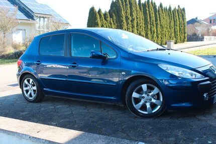 Peugeot 307 156.000 km 2.890 &euro; Schrozberg 74575