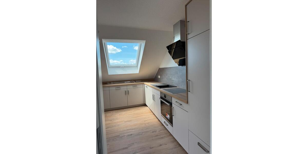 Dachgeschoßwohnung Schenklengsfeld - 2 Zimmer, 105 m&sup2;, 925&euro; | Angebot:25978652