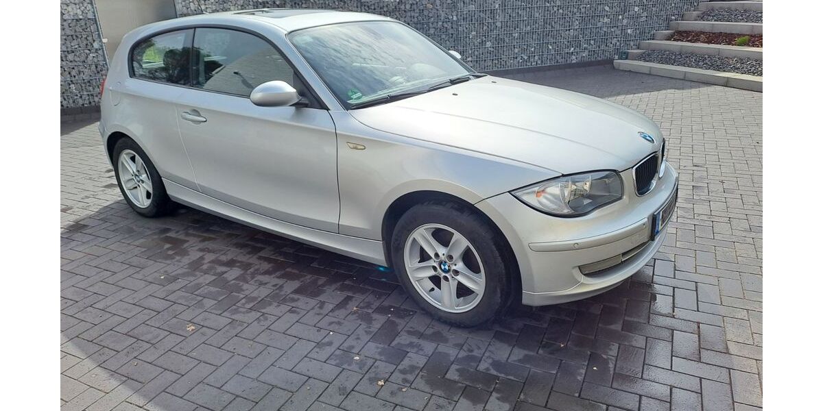 BMW 118 152.000 km 4.250 &euro; Geilenkirchen 52511