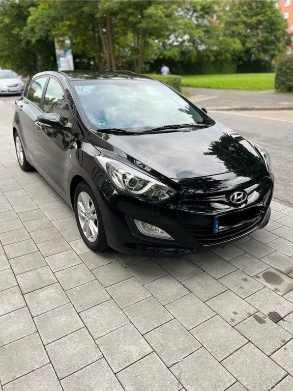 i30