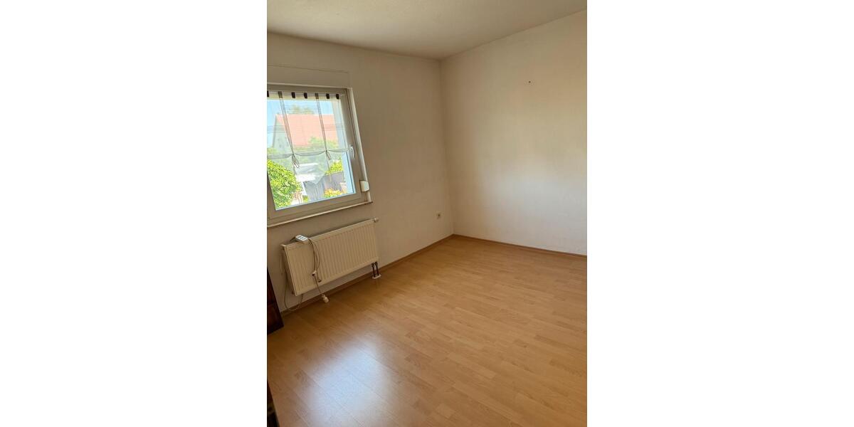 Einfamilienhaus Bernsdorf - 5 Zimmer, 150 m&sup2;, 260.000&euro; | Angebot:27469137
