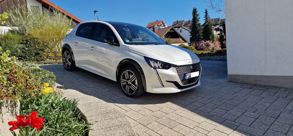 Peugeot e-208 30.100 km 16.000 &euro; Notzingen 73274