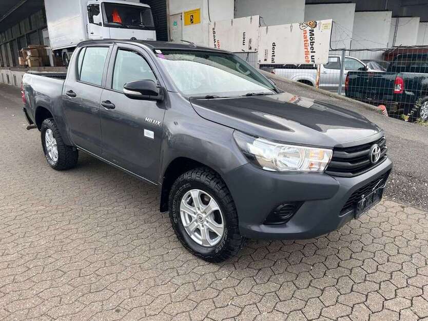 Toyota Hilux 230.000 km 17.900 € Nürnberg 90431