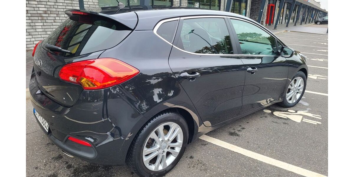 Kia ceed / Ceed 164.000 km 6.500 &euro; Kiebitzreihe 25368