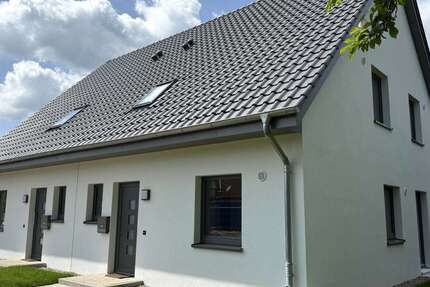 Haus zum Mieten in Schwarzenbek 1.600 € 104 m² 4 zimmer