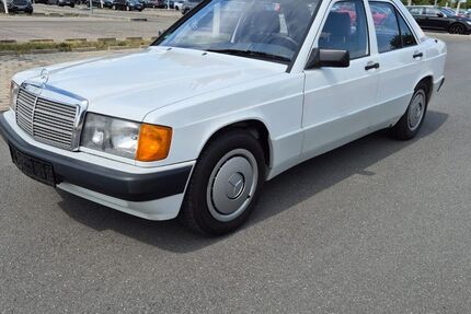 Mercedes-Benz 190 33.000 km 8.900 € Ludwigshafen 67065