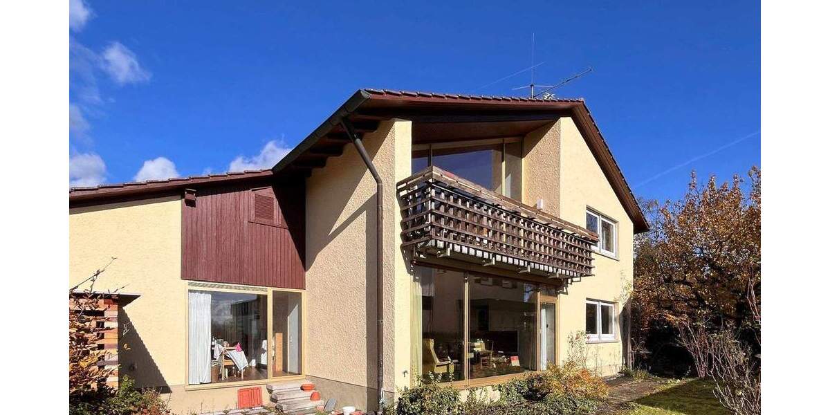 Einfamilienhaus Herrenberg - 7 Zimmer, 200 m&sup2;, 833.000&euro; | Angebot:25611692