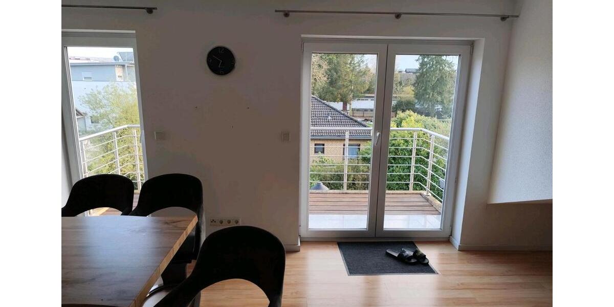Dachgeschoßwohnung Hennef (Sieg) - 2 Zimmer, 70 m&sup2;, 900&euro; | Angebot:26679364