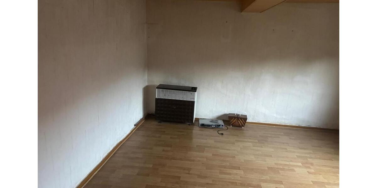 Doppelhaushälfte Geratal - 5 Zimmer, 104 m&sup2;, 57.000&euro; | Angebot:27164465