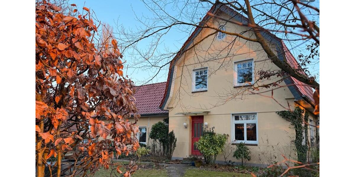 Dachgeschoßwohnung Ganderkesee - 3 Zimmer, 100 m&sup2;, 920&euro; | Angebot:25929340