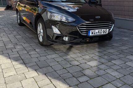Ford Focus 82.000 km 9.500 &euro; Wiesbaden 65201
