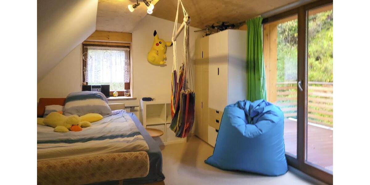 Dachgeschoßwohnung Furtwangen im Schwarzwald - 4 Zimmer, 180.000&euro; | Angebot:21694565