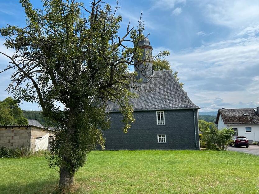 Kleinkarben Neubau mit Grundstück