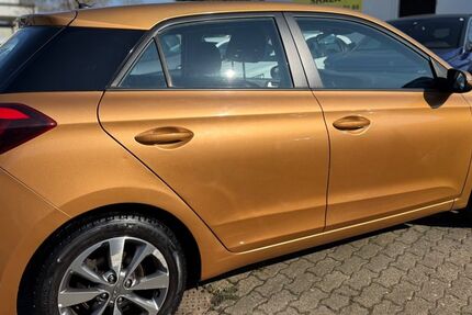 Hyundai i20 144.652 km 6.199 &euro; Hanau 63452