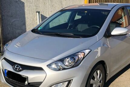 Hyundai i30 92.000 km 8.200 &euro; Naumburg- Elbenberg 34311