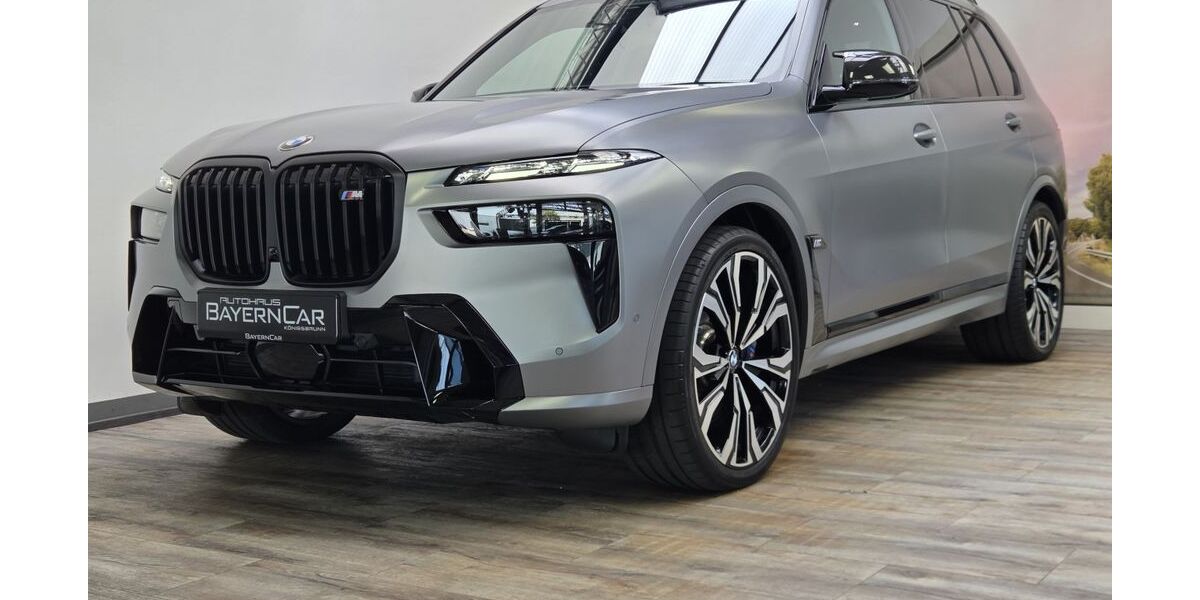 BMW X7 M60 7.000 km 122.489 &euro; Königsbrunn 86343