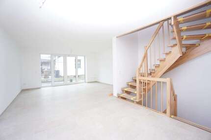 Haus zum Mieten in Marktheidenfeld 1.330 € 130 m² 4.5 zimmer