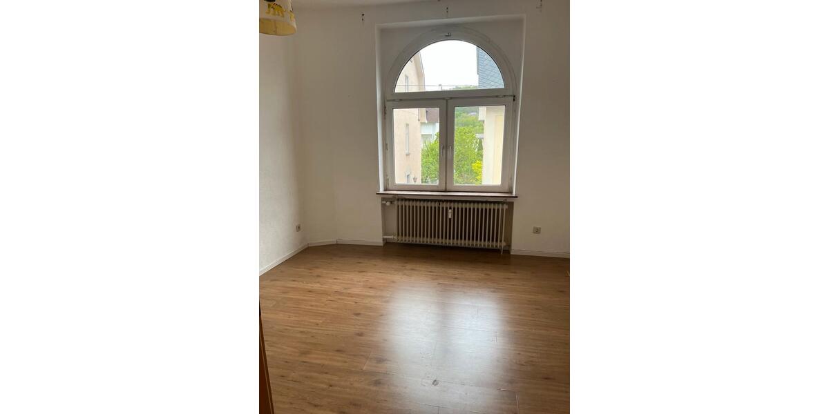 Etagenwohnung Siegen - 3 Zimmer, 8 m&sup2;, 1.000&euro; | Angebot:26414594