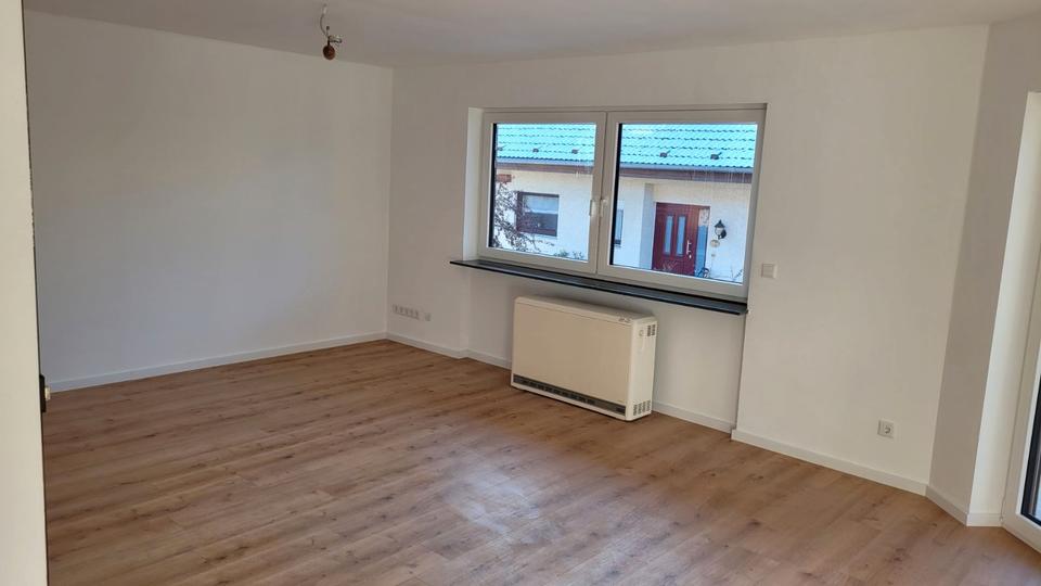 Erdgeschoßwohnung Tauberbischofsheim - 3.5 Zimmer, 84 m&sup2;, 220.000&euro; | Angebot:26180305