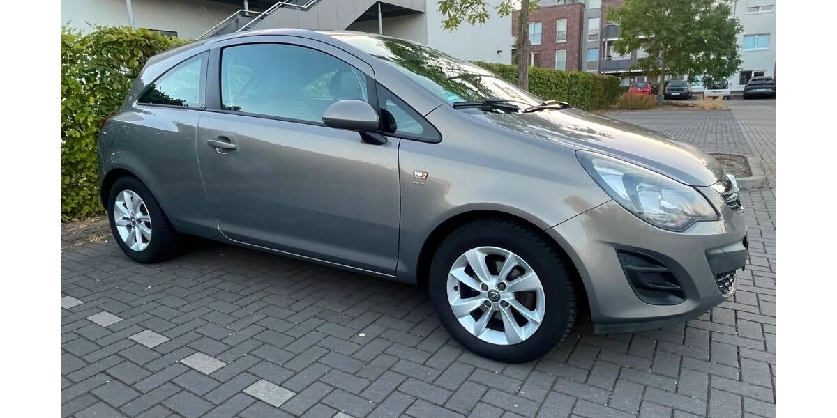 Opel Corsa 94.500 km 4.299 &euro; Langenfeld 40764