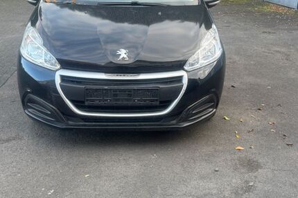 Peugeot 208 108.000 km 5.000 &euro; Gummersbach 51645