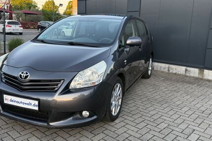 Toyota Verso 182.000 km 5.900 &euro; Dormagen 41540
