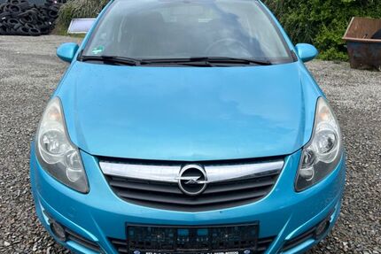 Opel Corsa 136.865 km 2.500 &euro; Waldbröl 51545