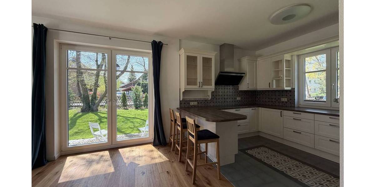Repräsentatives Haus für die große Familie, weitläufiges Grundstück in ruhiger Lage Finkenkrug - Einfamilienhaus Falkensee / Finkenkrug Falkensee | Angebot:26381857