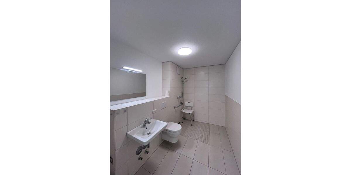 Etagenwohnung Nürnberg Steinbühl - 2 Zimmer, 65 m&sup2;, 830&euro; | Angebot:26344016
