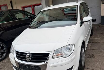 VW Touran 131.500 km 3.999 € Freiburg 79110