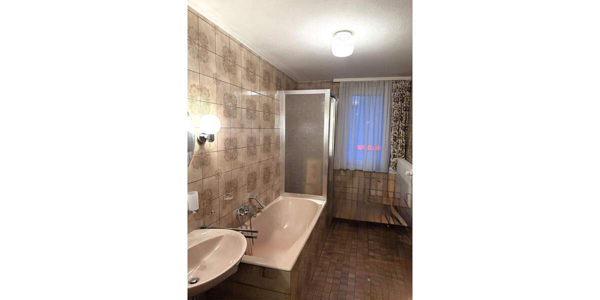 Gewerbeobjekt Albstadt Ebingen - 1 Zimmer, 598.000&euro; | Angebot:24557967