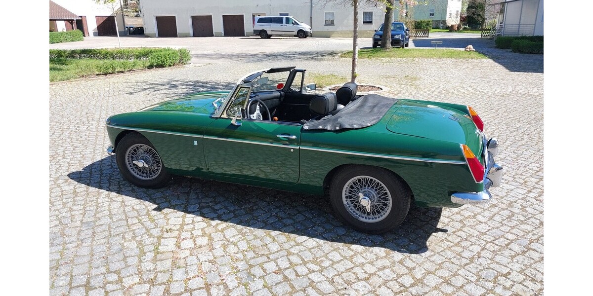 MG B 86.042 km 9.800 &euro; Radebeul 01445