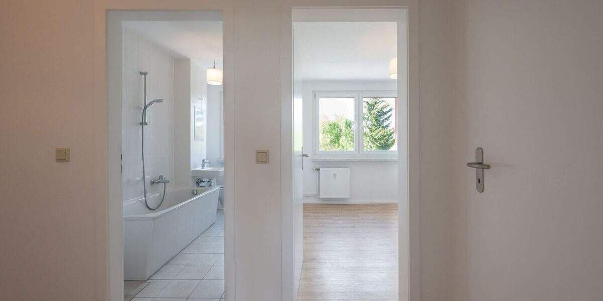 Etagenwohnung Schorfheide Lichterfelde - 3 Zimmer, 66 m&sup2;, 160.000&euro; | Angebot:25782170