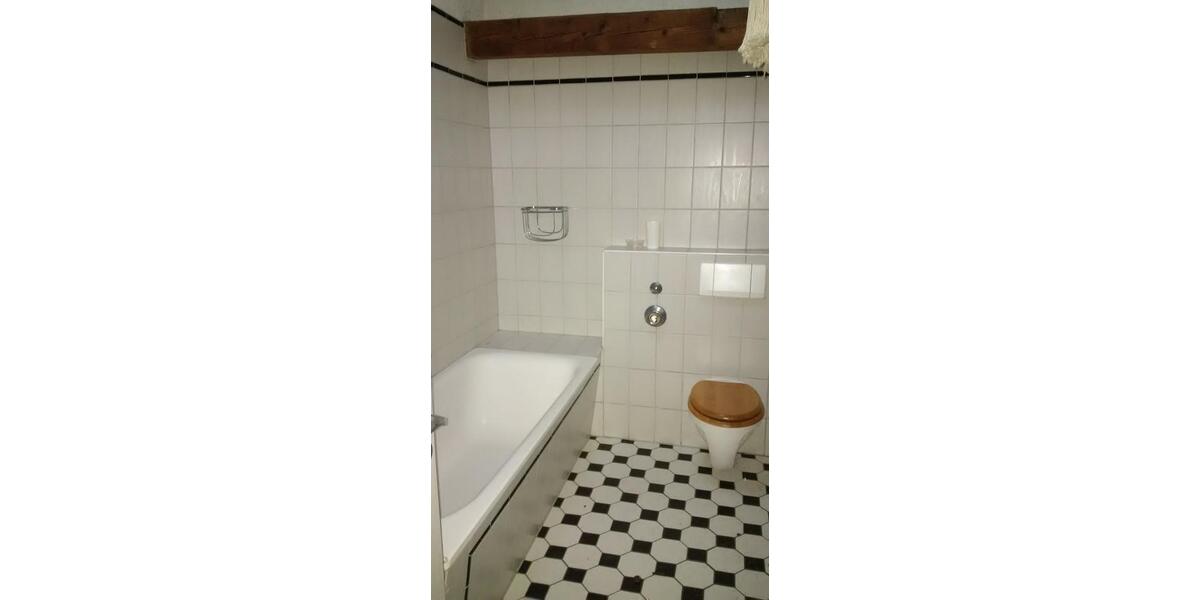 Dachgeschoßwohnung Groß-Umstadt Umstadt - 4 Zimmer, 100 m&sup2;, 950&euro; | Angebot:25539613
