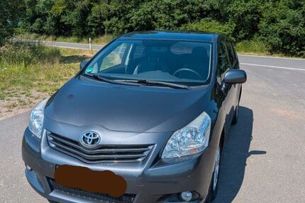 Toyota Corolla Verso 183.000 km 4.800 &euro; Lasel 54612