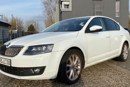 Skoda Octavia 132.000 km 9.900 &euro; Rostock 18069