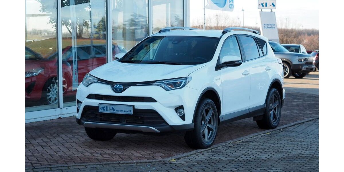 Toyota RAV 4 48.350 km 21.990 &euro; Hettstedt OT Walbeck 06333