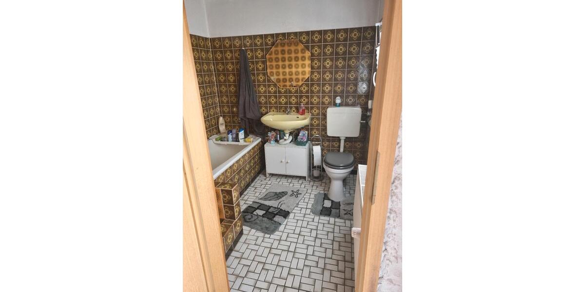 Einfamilienhaus Jever - 7 Zimmer, 190 m&sup2;, 1.400&euro; | Angebot:25898817