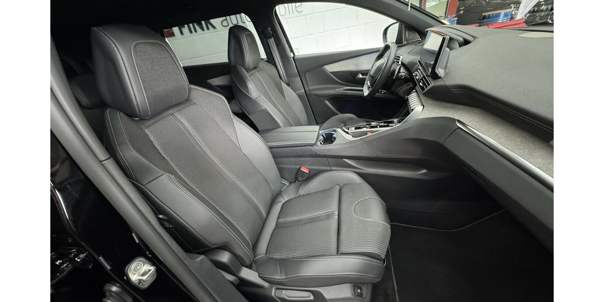 Peugeot 5008 GT 130 Black Edition EAT8 1.Hand Massage 20.400 km 25.920 &euro; Lich 35423