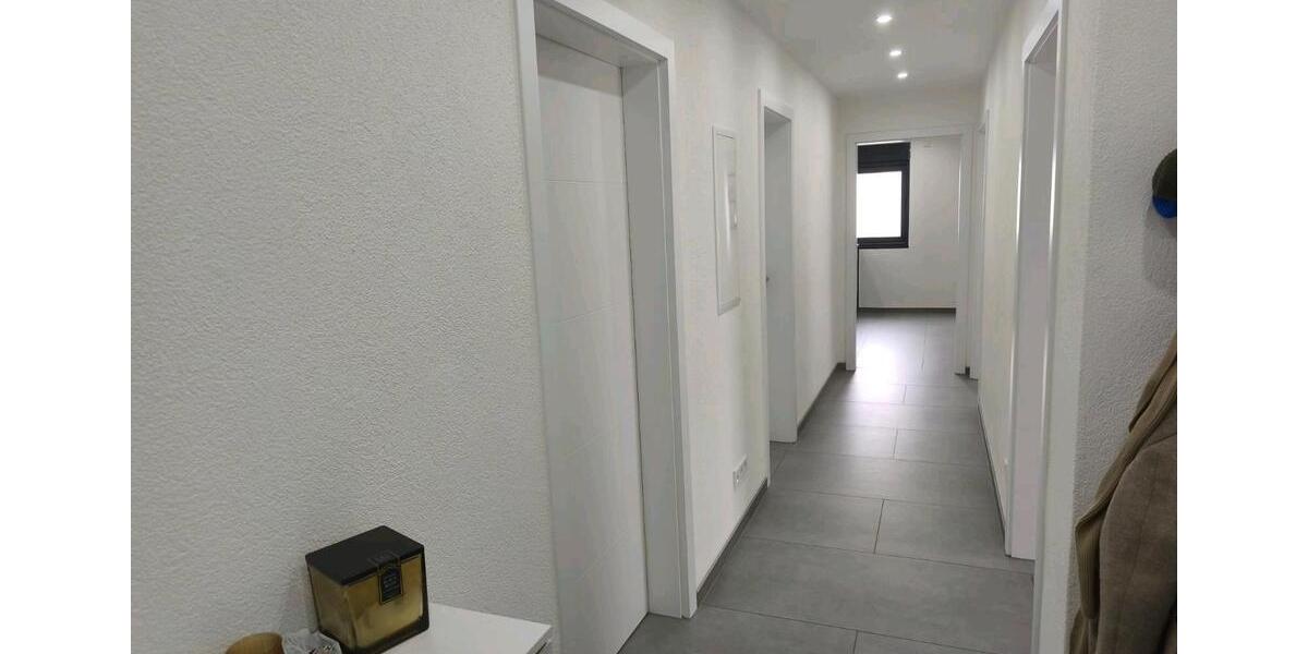 Mehrfamilienhaus, Wohnhaus Tuttlingen - 8 Zimmer, 250 m&sup2;, 644.800&euro; | Angebot:27131653