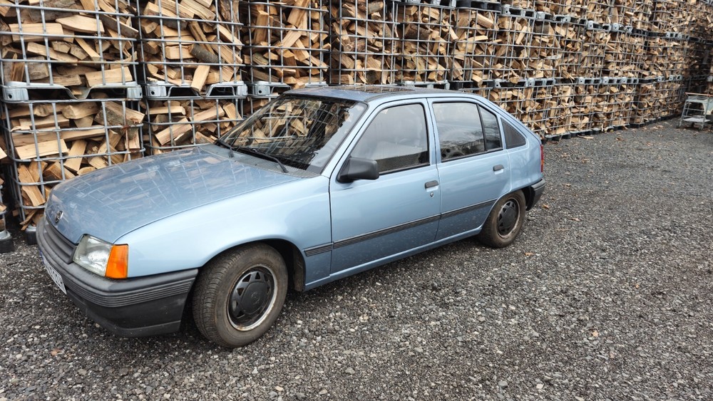 Opel Kadett E 65.000 km 1.600 &euro; Hessisch Lichtenau 37235